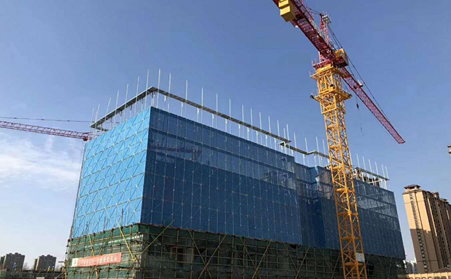 建筑爬架網案例